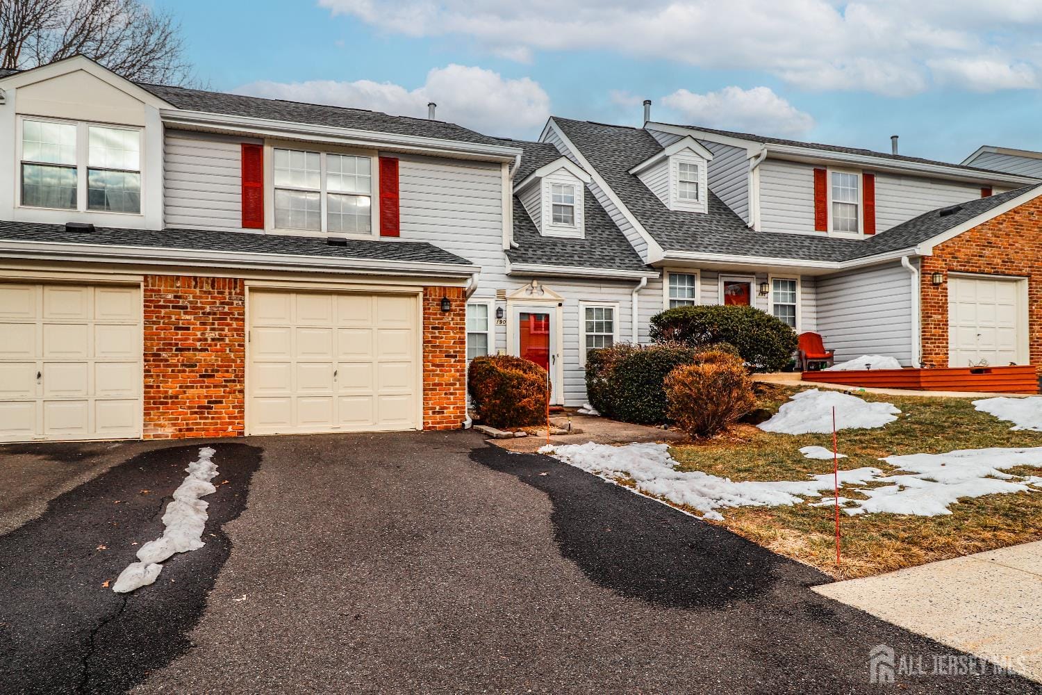 190 Jonathan Place Image 2