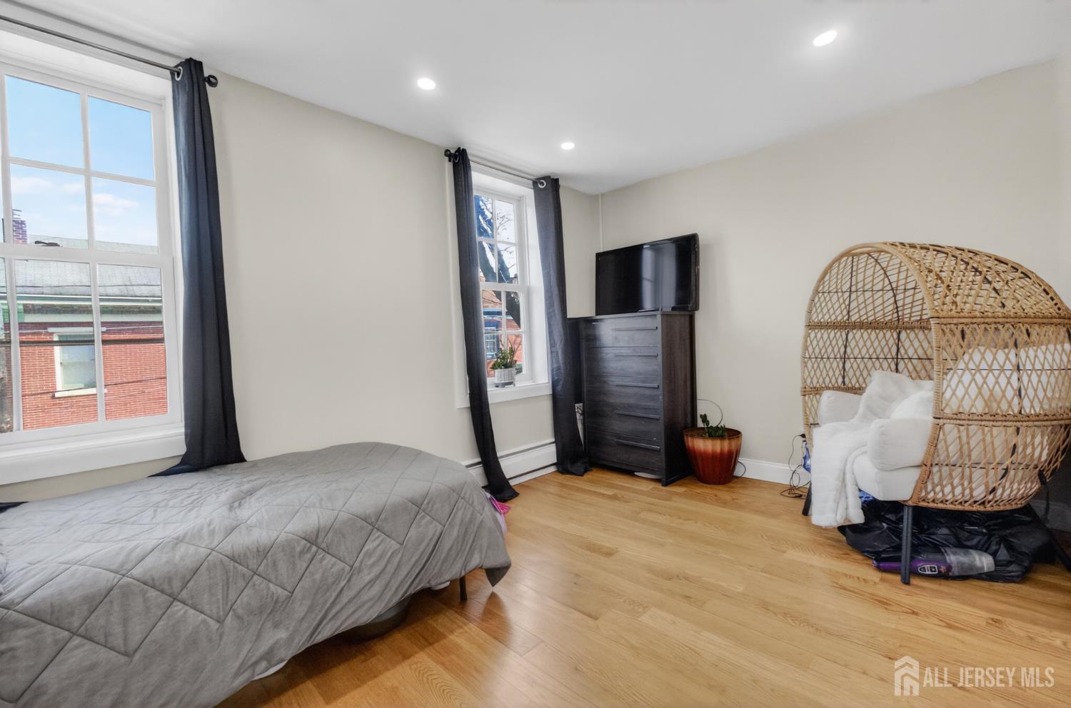 245 Clay Street Image 3