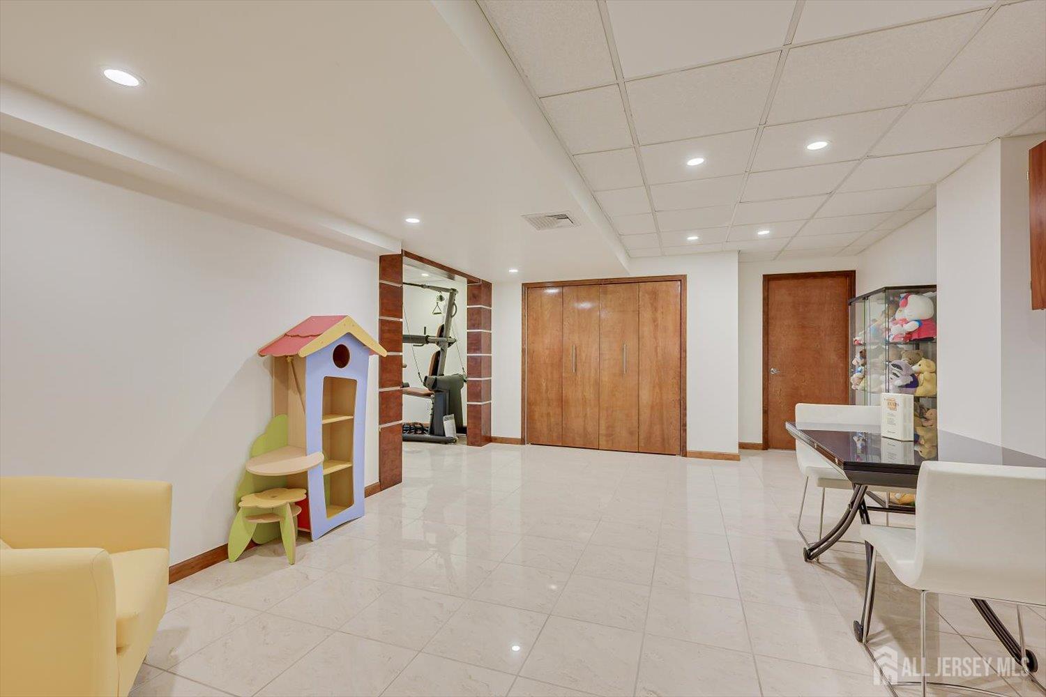 37 Jernee Drive, East Brunswick, NJ, 08816 image 74