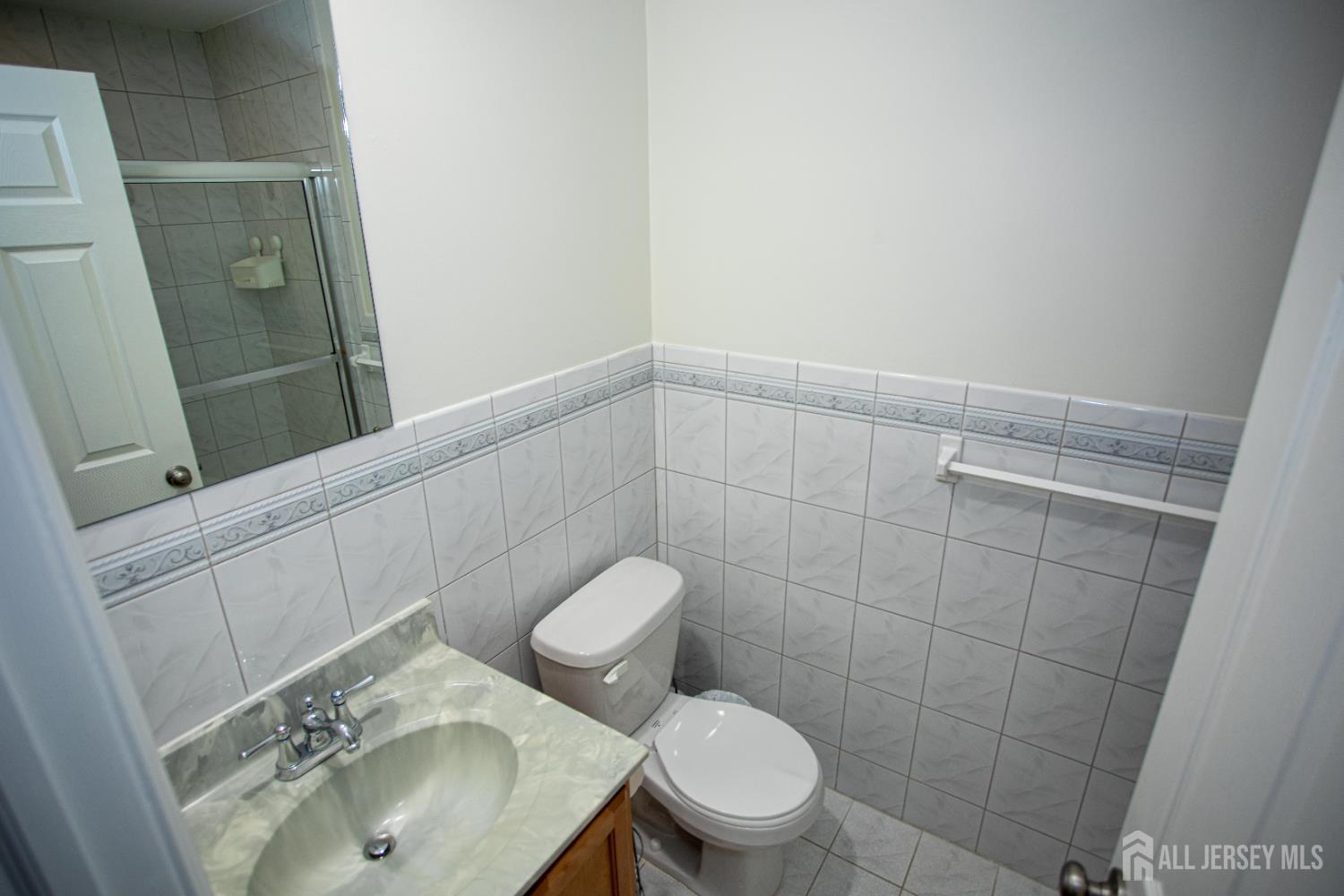 124 Adamecs Way, South Amboy, NJ, 08879 image 26