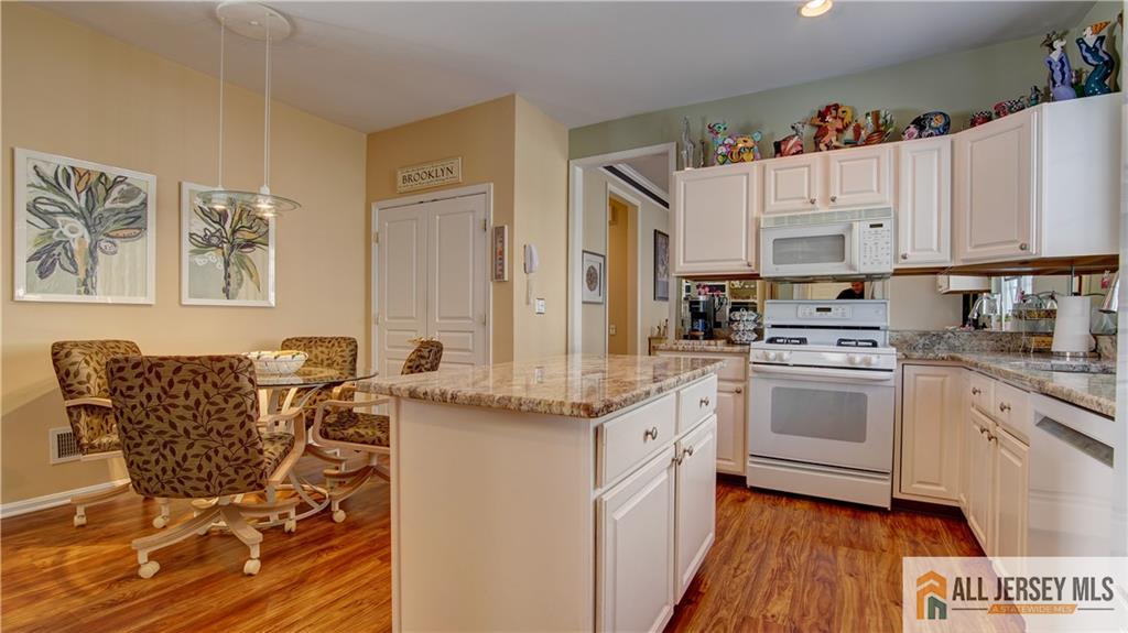 354 Harrier Drive, Monroe, NJ, 08831 image 25