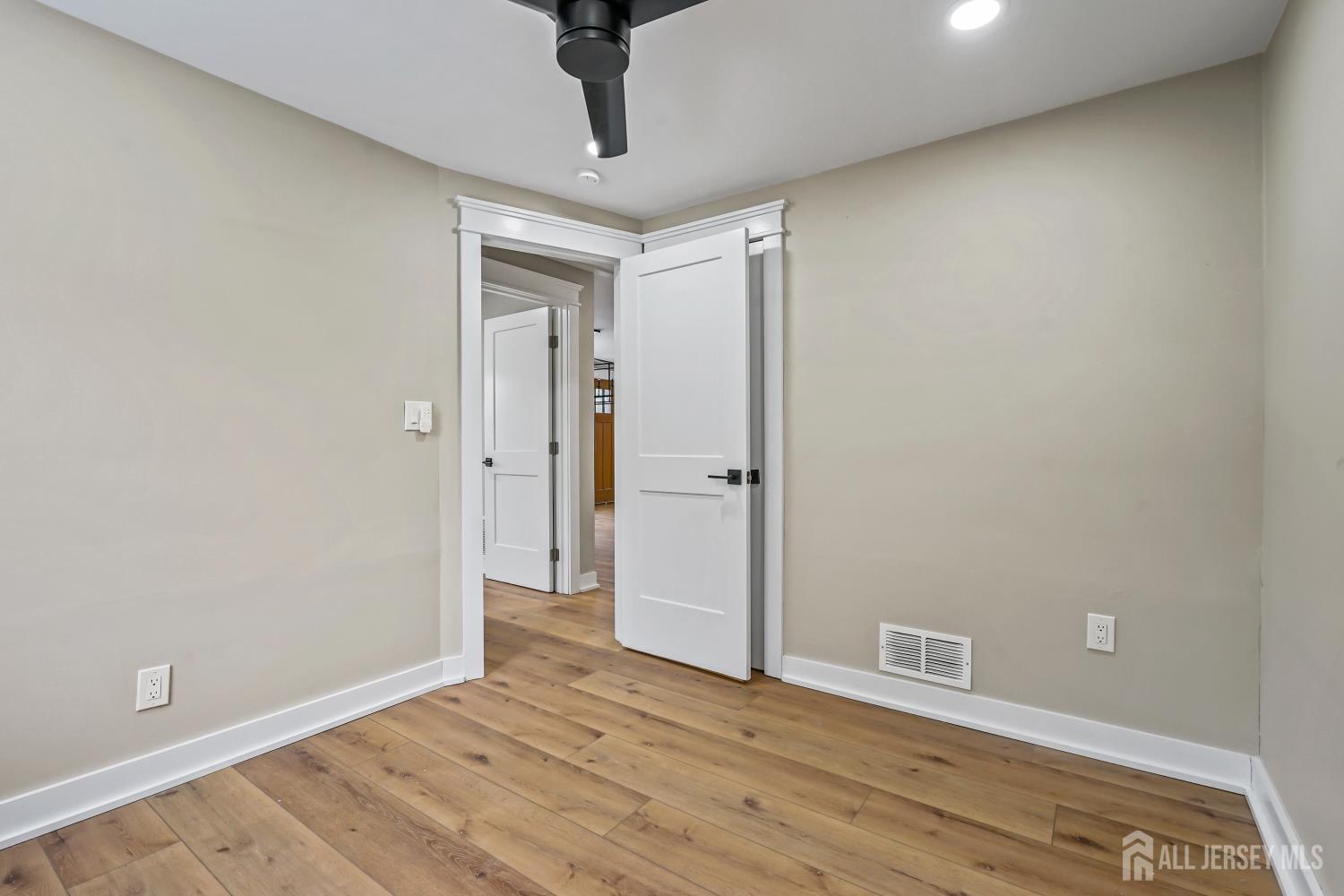 820 front Street, Dunellen, NJ, 08812 image 27