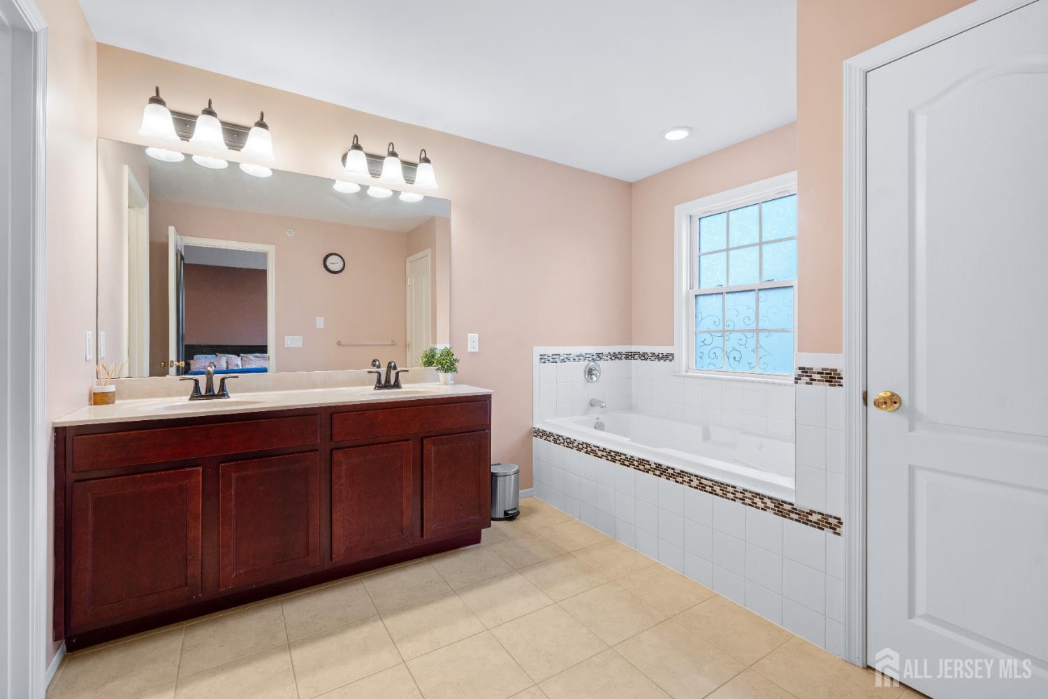 66 Morgan Way, Monroe, NJ, 08831 image 20