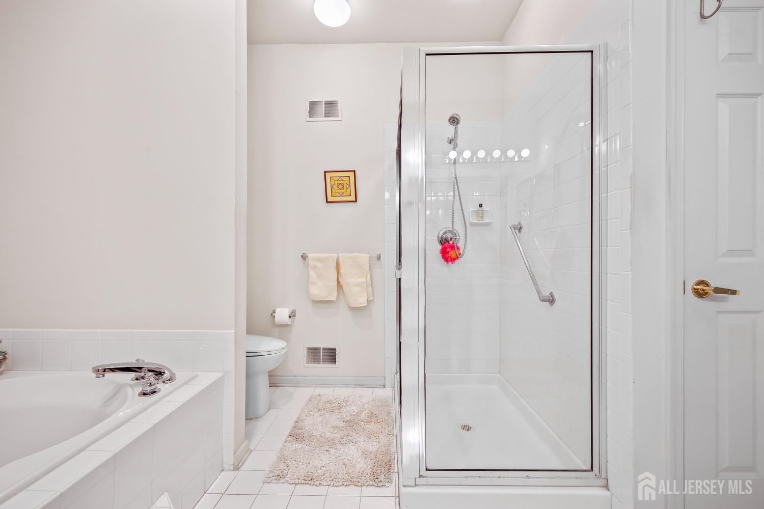 17 Kingston Court, Monroe, NJ, 08831 image 22