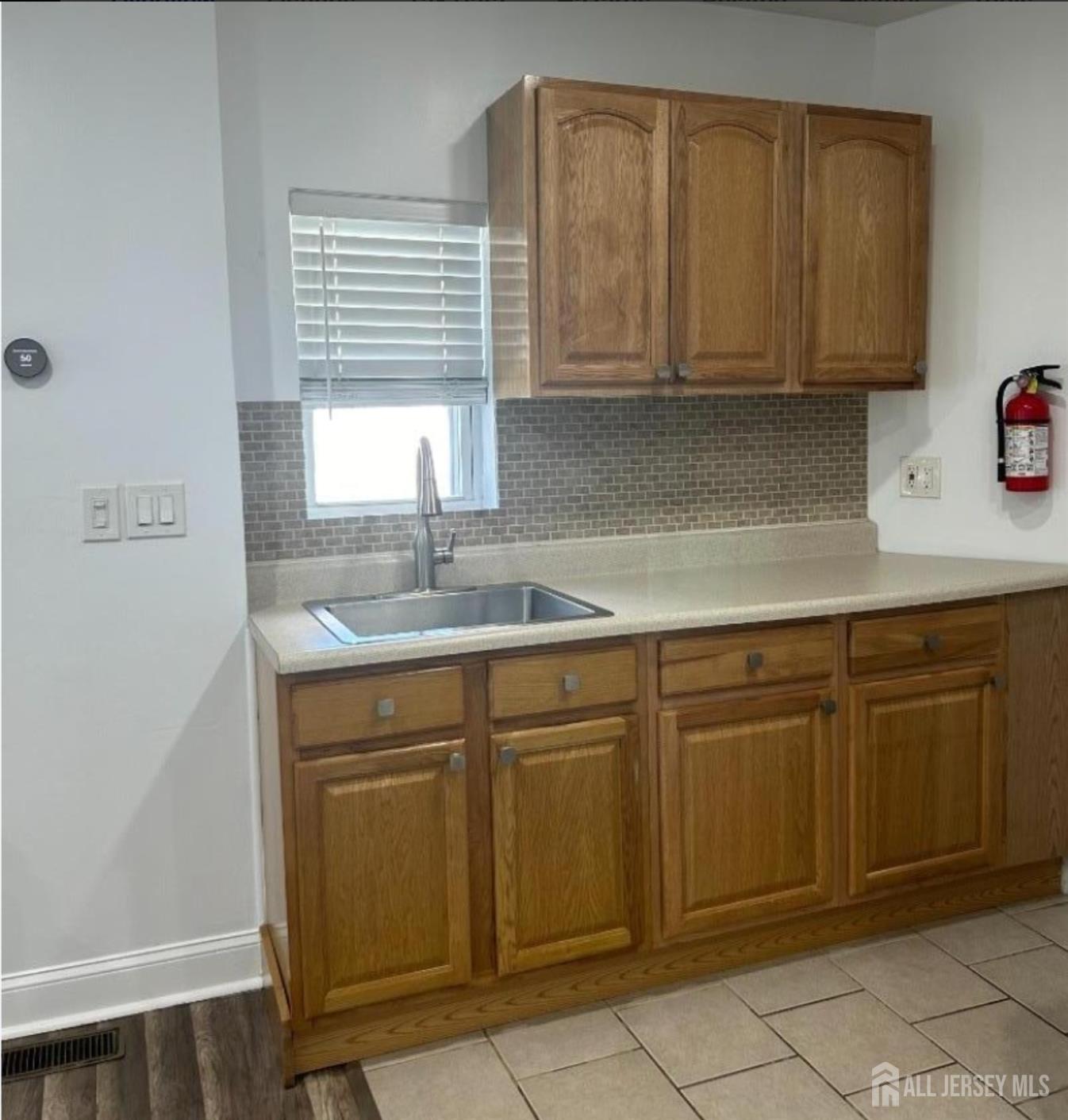 119 Columbus Place Image 5