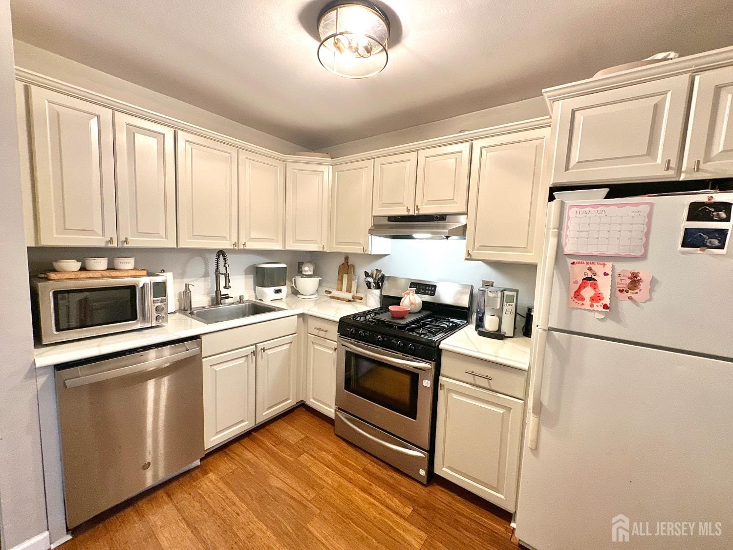 82 Cliffwood Avenue 45 Image 5