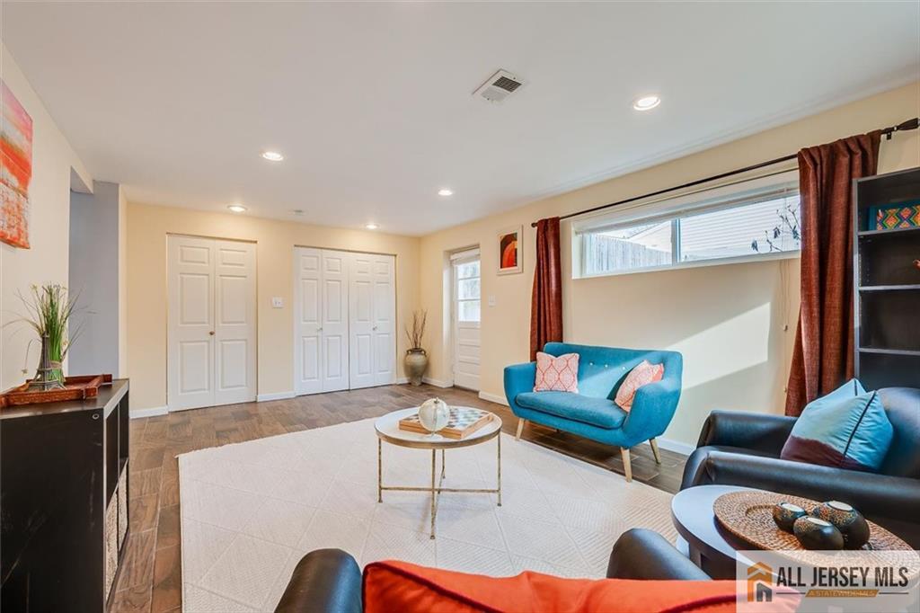 19 Oxford Road, East Brunswick, NJ, 08816 image 14