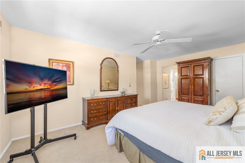 50 Valley Forge Drive, East Brunswick, NJ, 08816 image 28