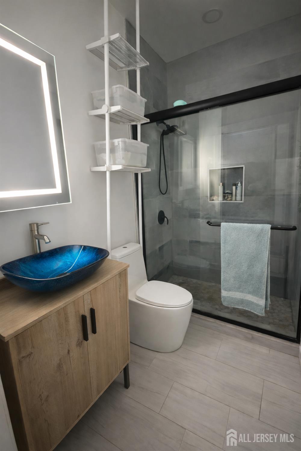 252 Clark Place Image 2