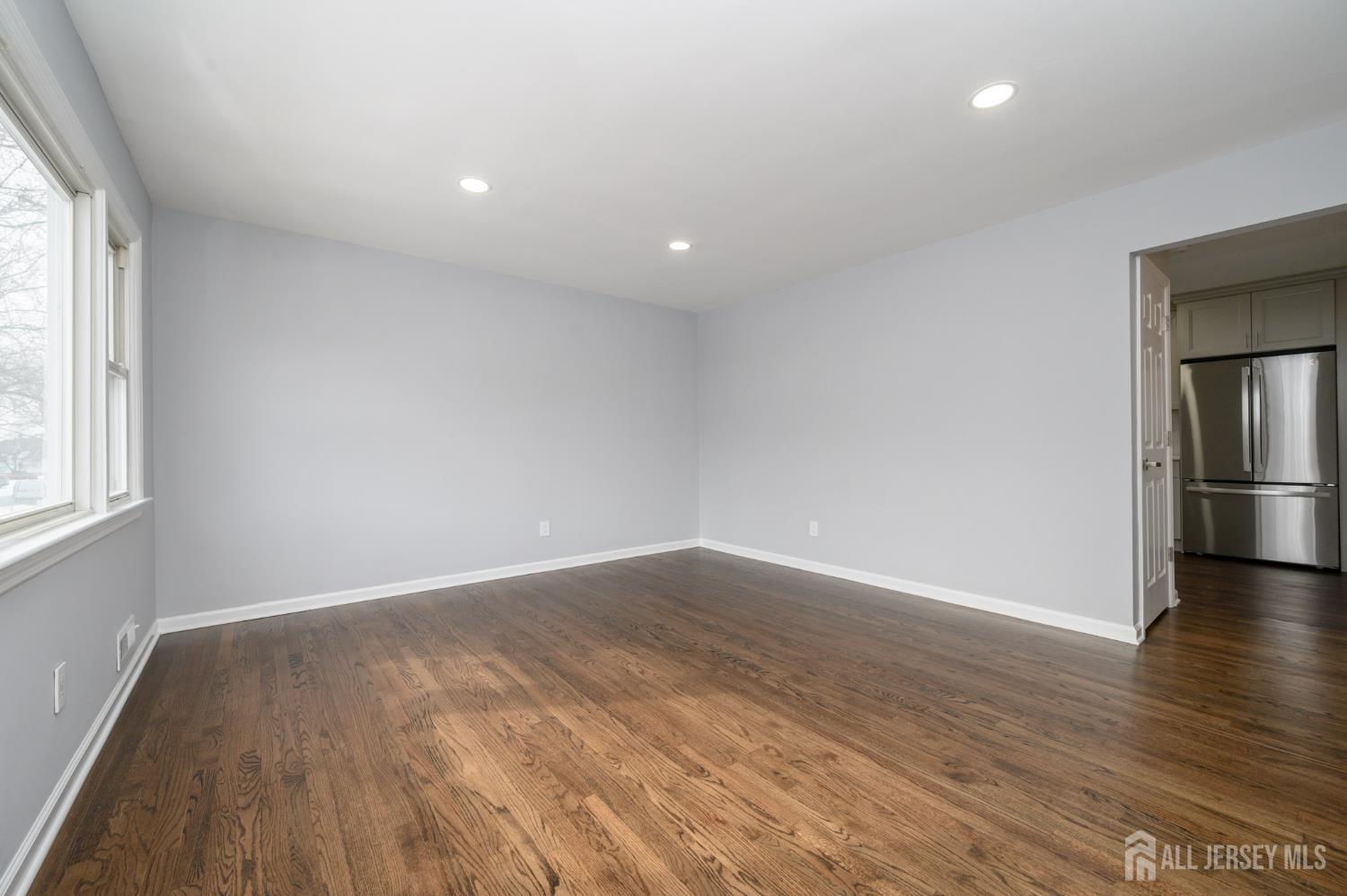 311 Chestnut Street Image 4