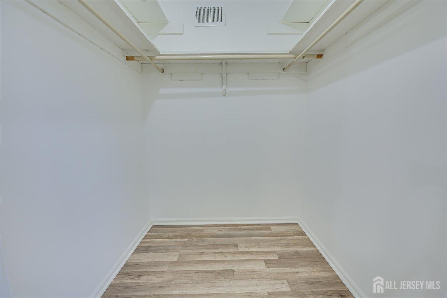 138 pennsylvania Way, North Brunswick, NJ, 08902 image 13