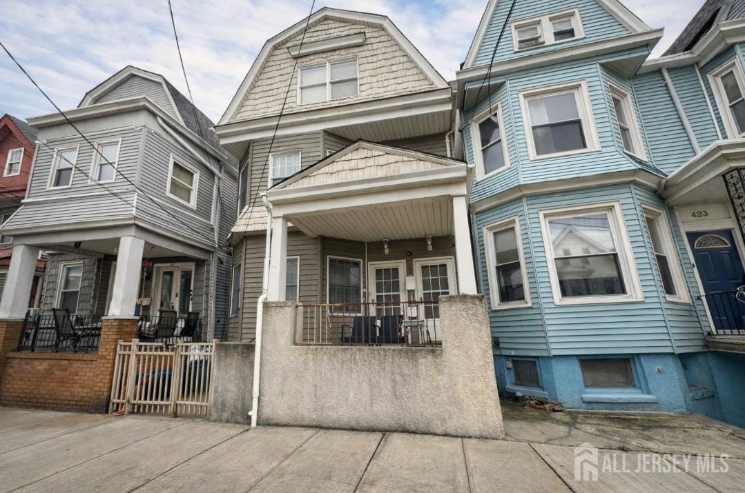 425 Cleveland Avenue, Harrison, NJ, 07029