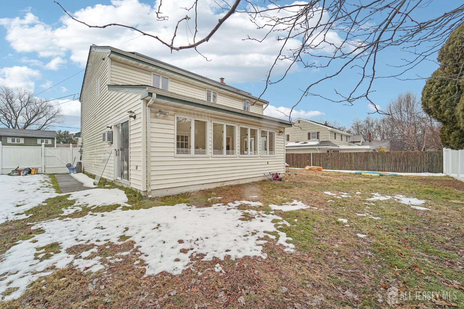 32 Waverly Dr Image 3