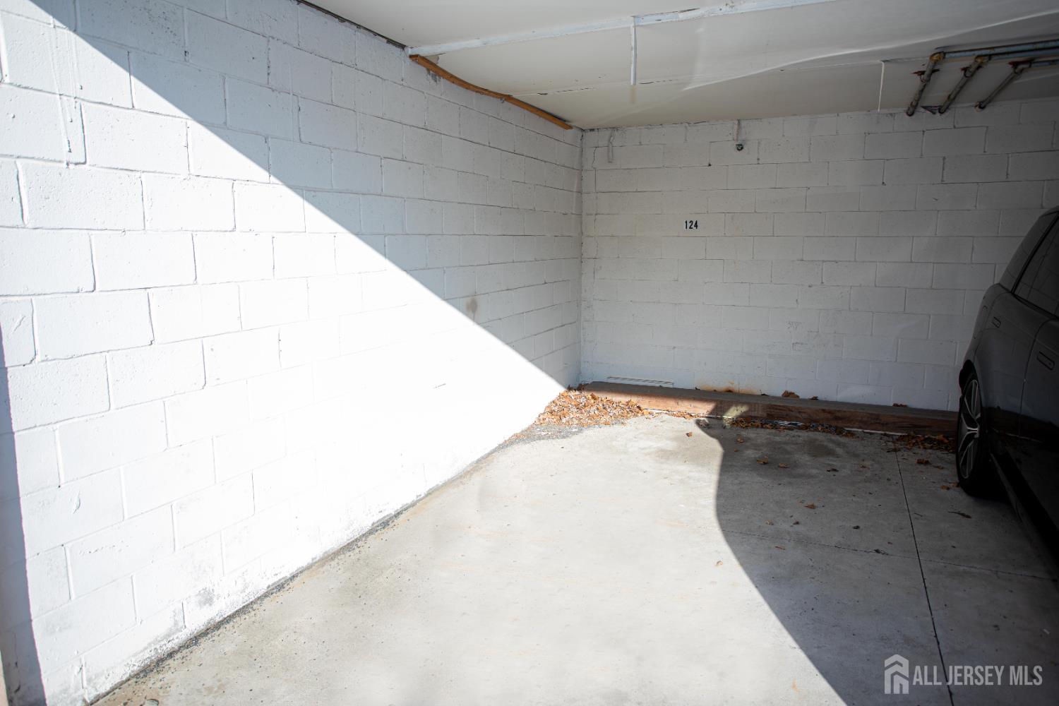 124 Adamecs Way, South Amboy, NJ, 08879 image 8