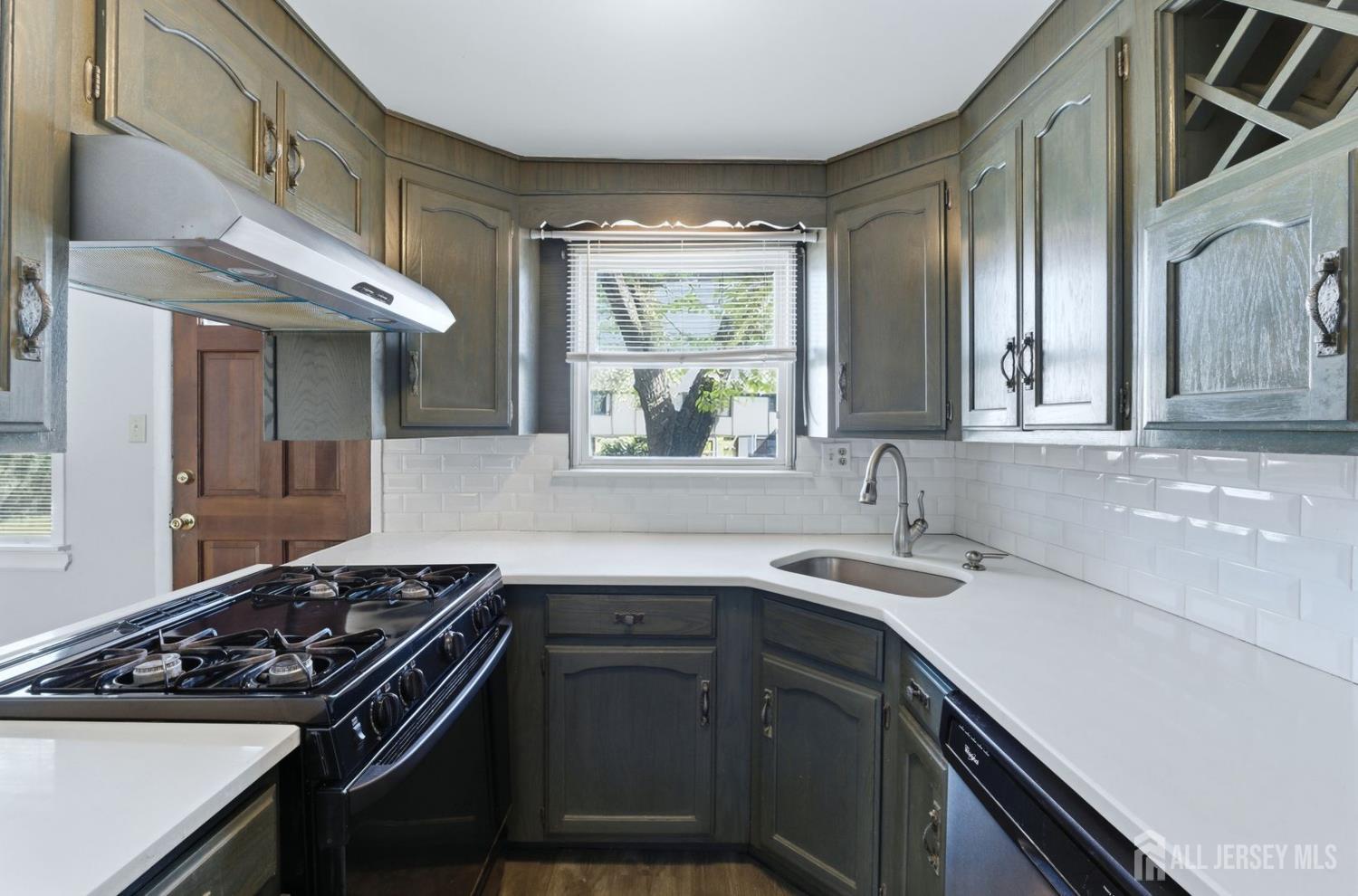 123 Newman Street, Metuchen, NJ, 08840 image 7