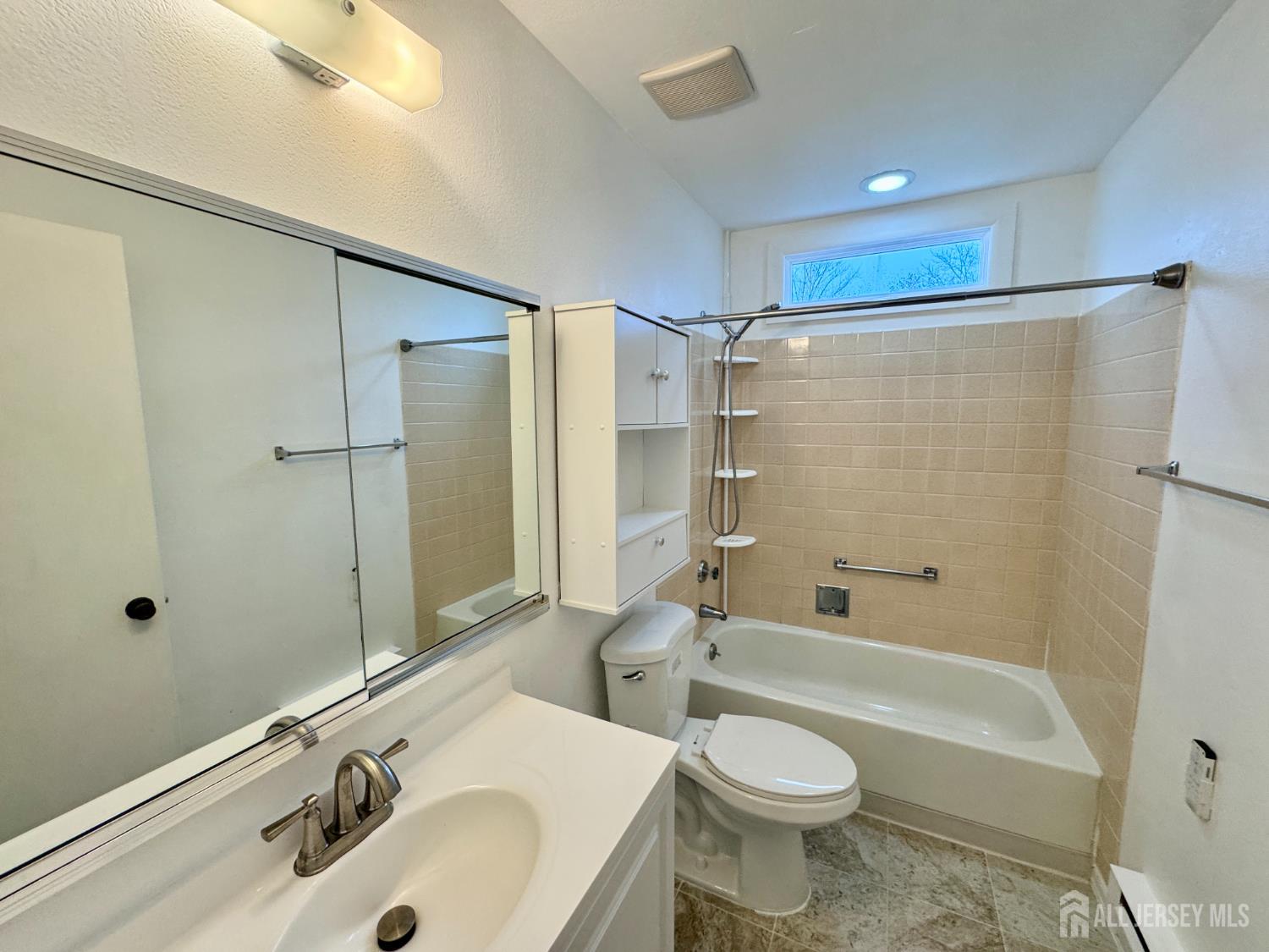 468 Evodia Plaza Image 5