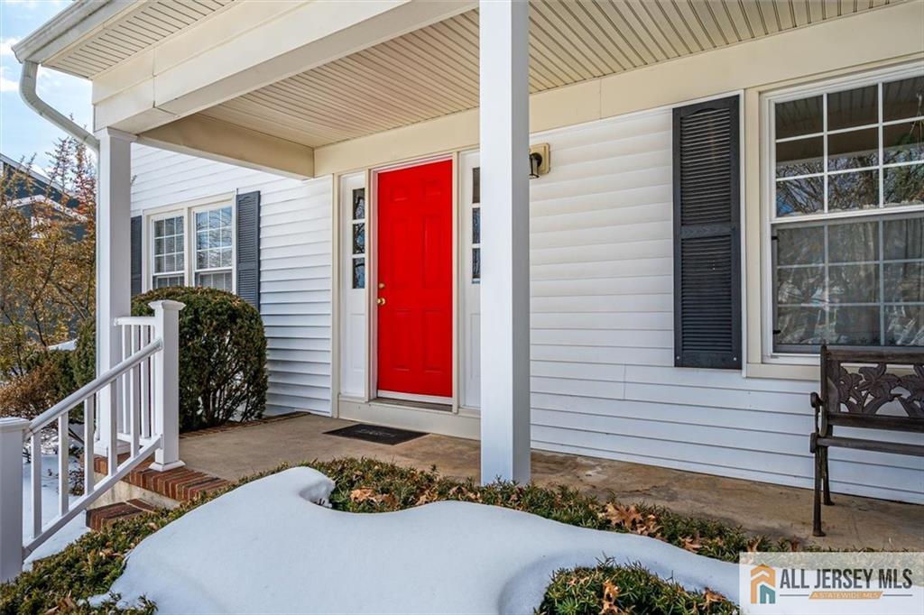 17 Eastern Drive Image 2