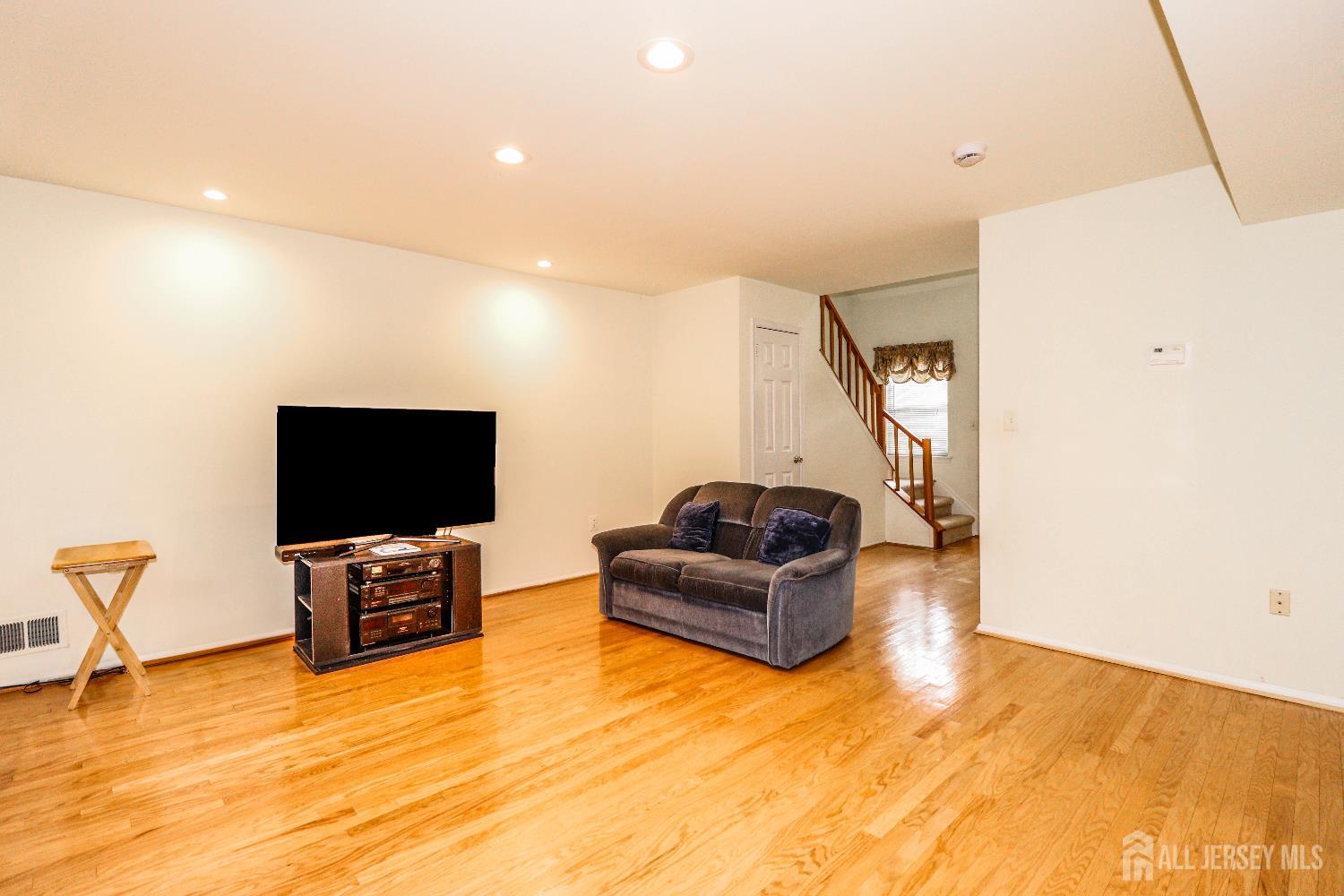 190 Jonathan Place, Franklin Twsp, NJ, 08873 image 10