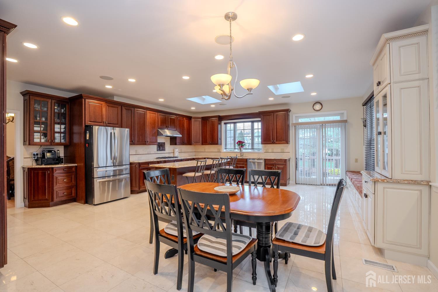 18 Lovell Drive Image 2