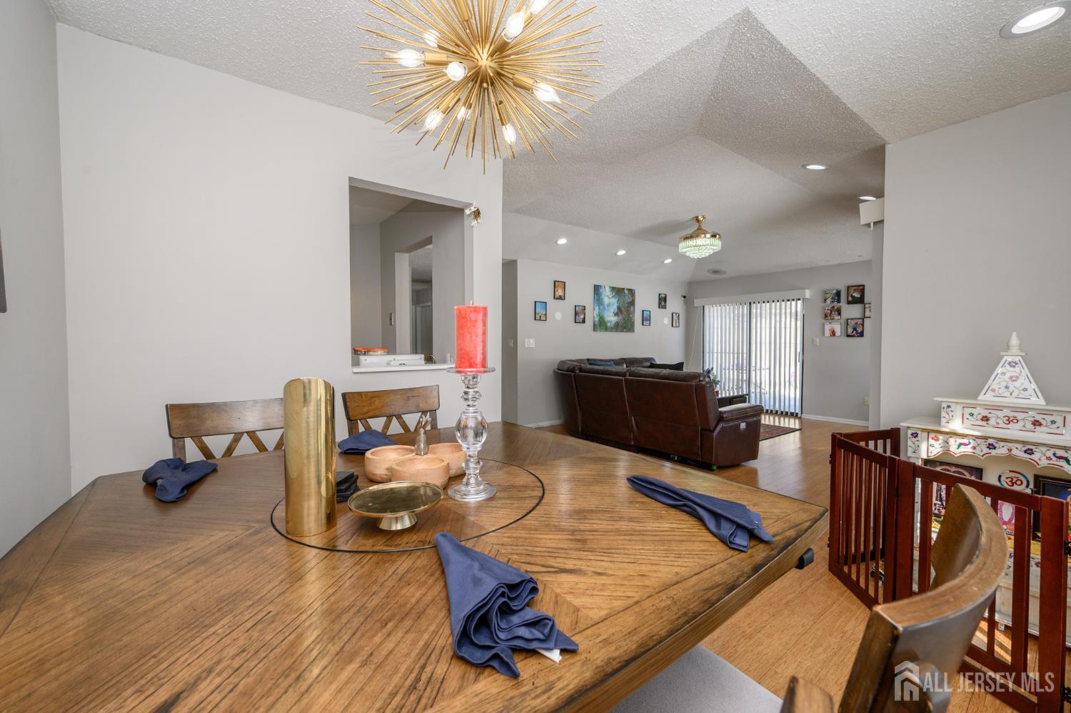 35 Carriage Place, Edison, NJ, 08820 image 10