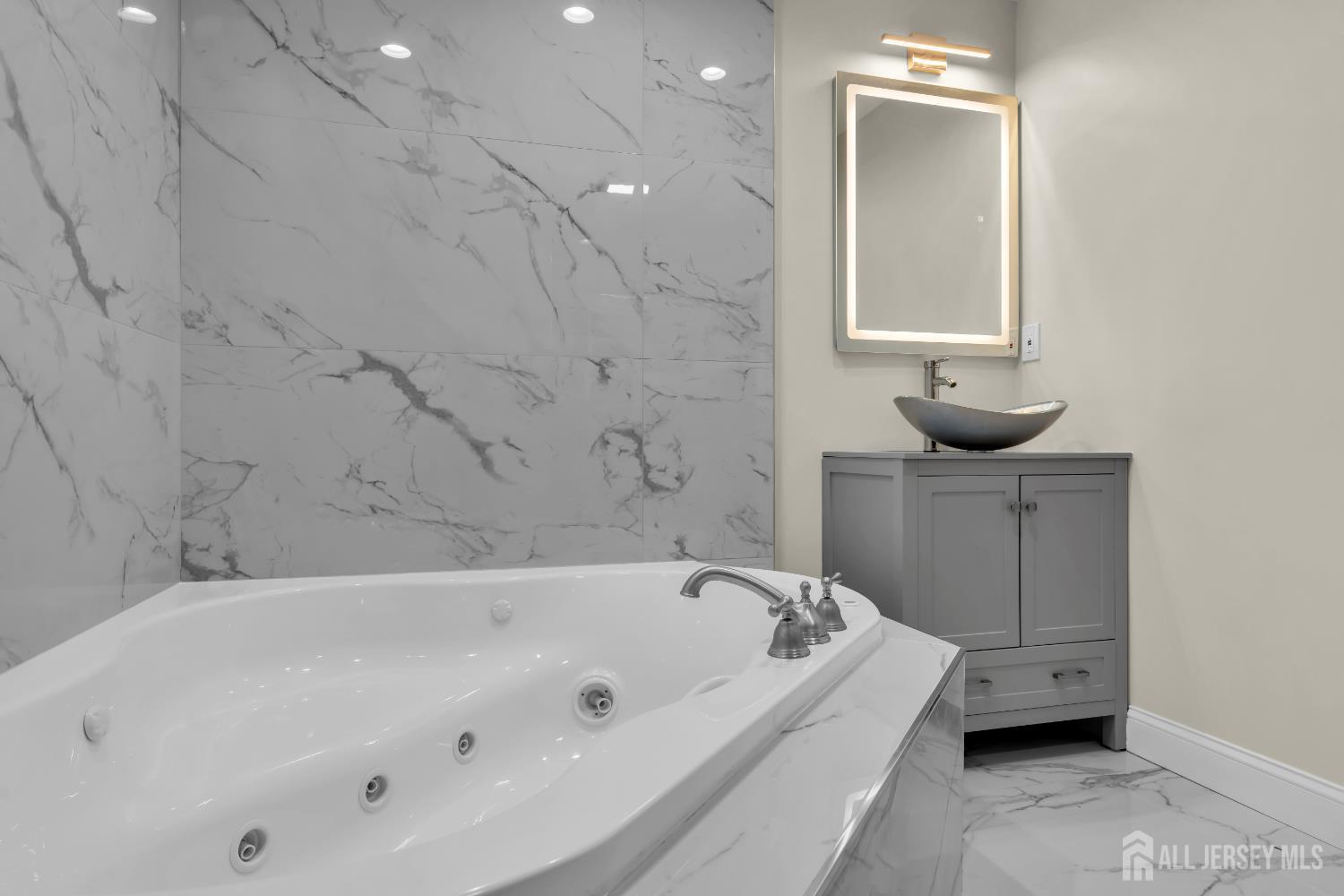 537 S Atlantic Avenue, Aberdeen, NJ, 07747 image 57