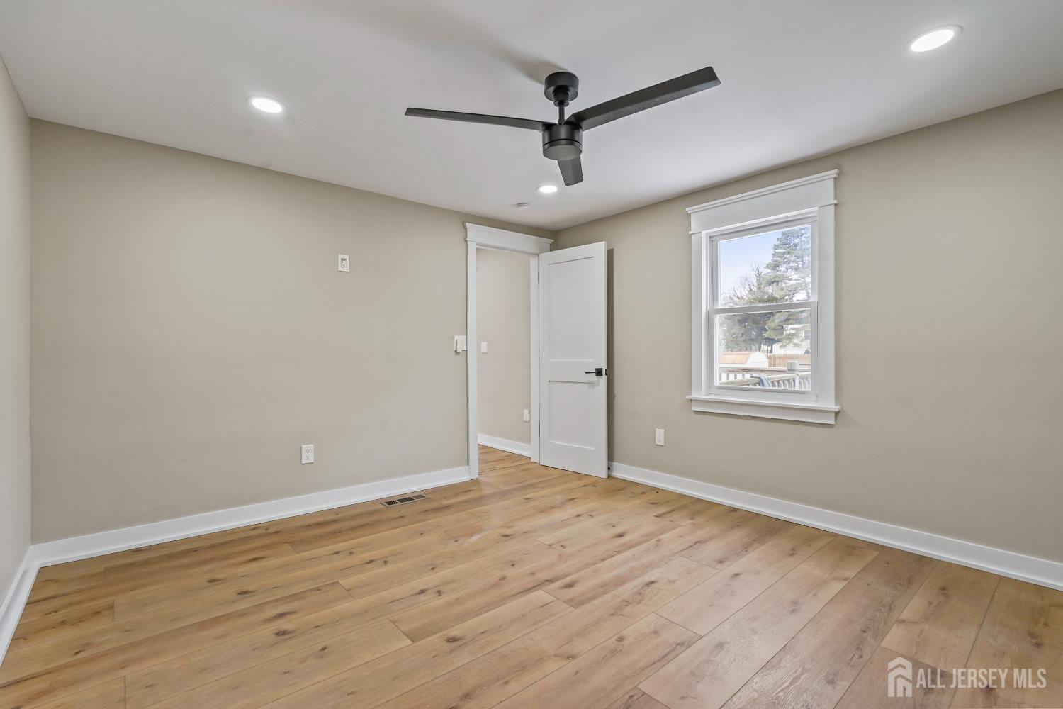 820 front Street, Dunellen, NJ, 08812 image 22