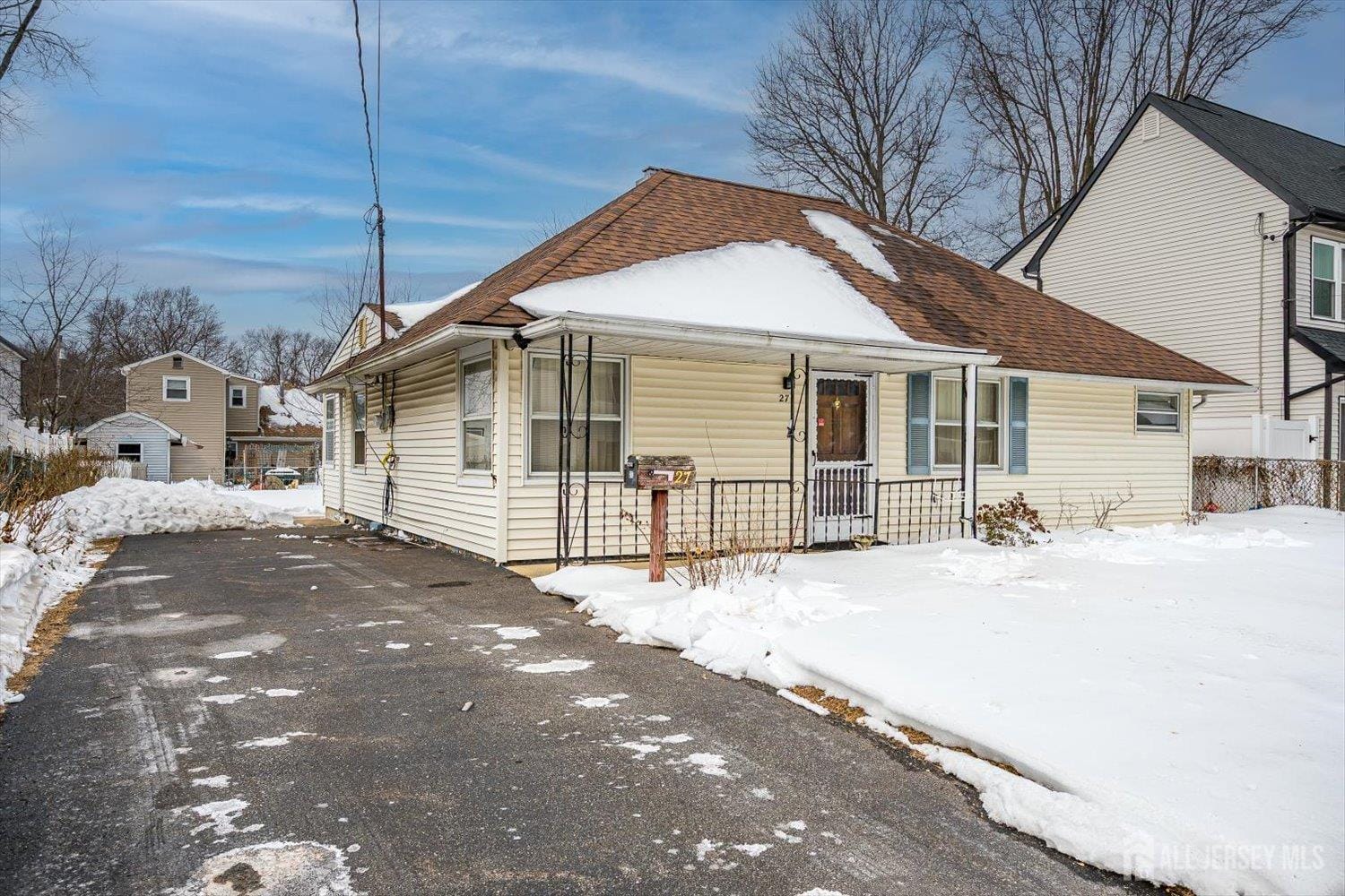 27 Stiles Road Image 3