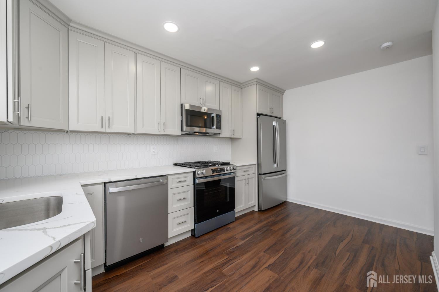 311 Chestnut Street, Middlesex, NJ, 08846 image 10