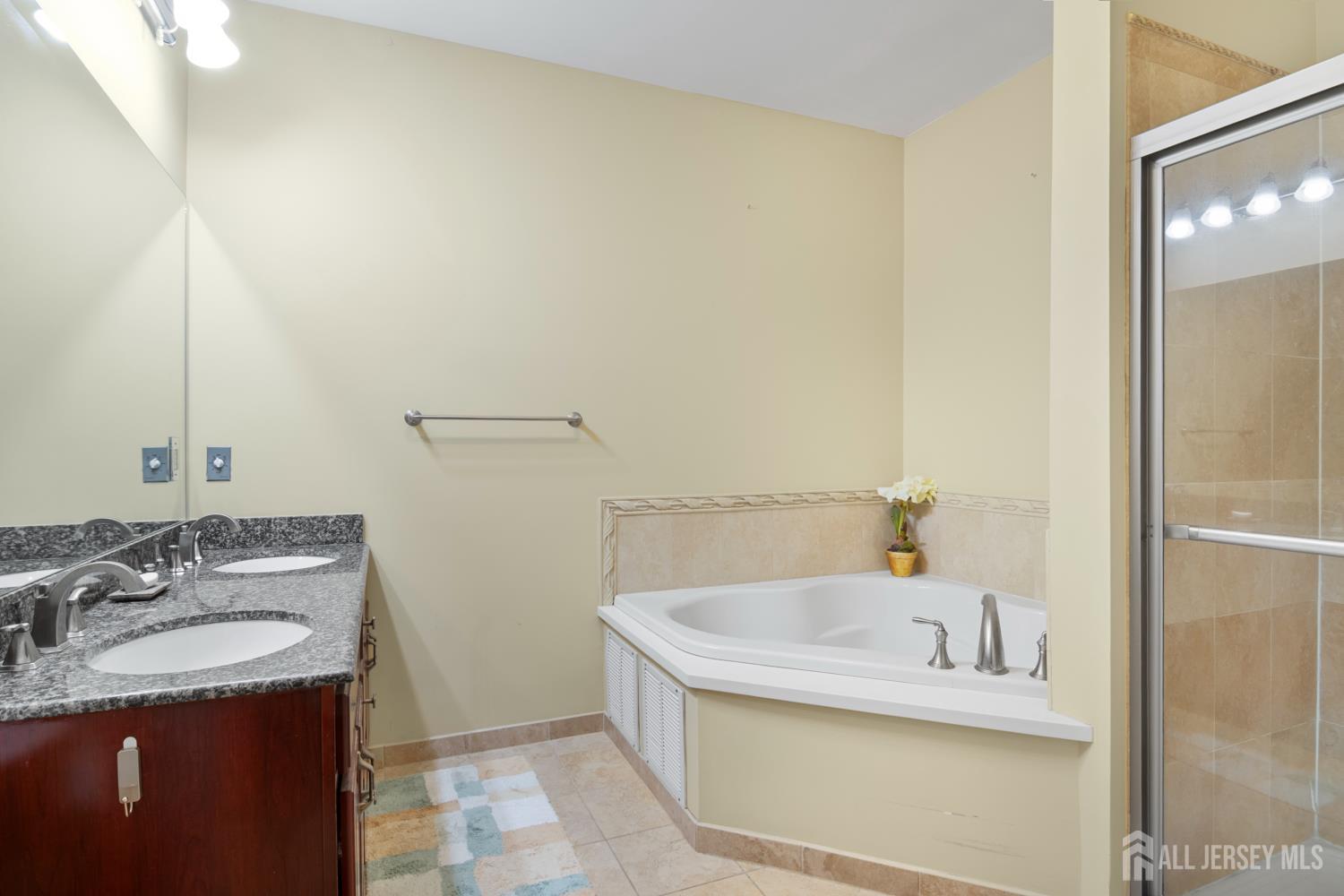 424 Regency Place, Woodbridge Proper, NJ, 07095 image 24