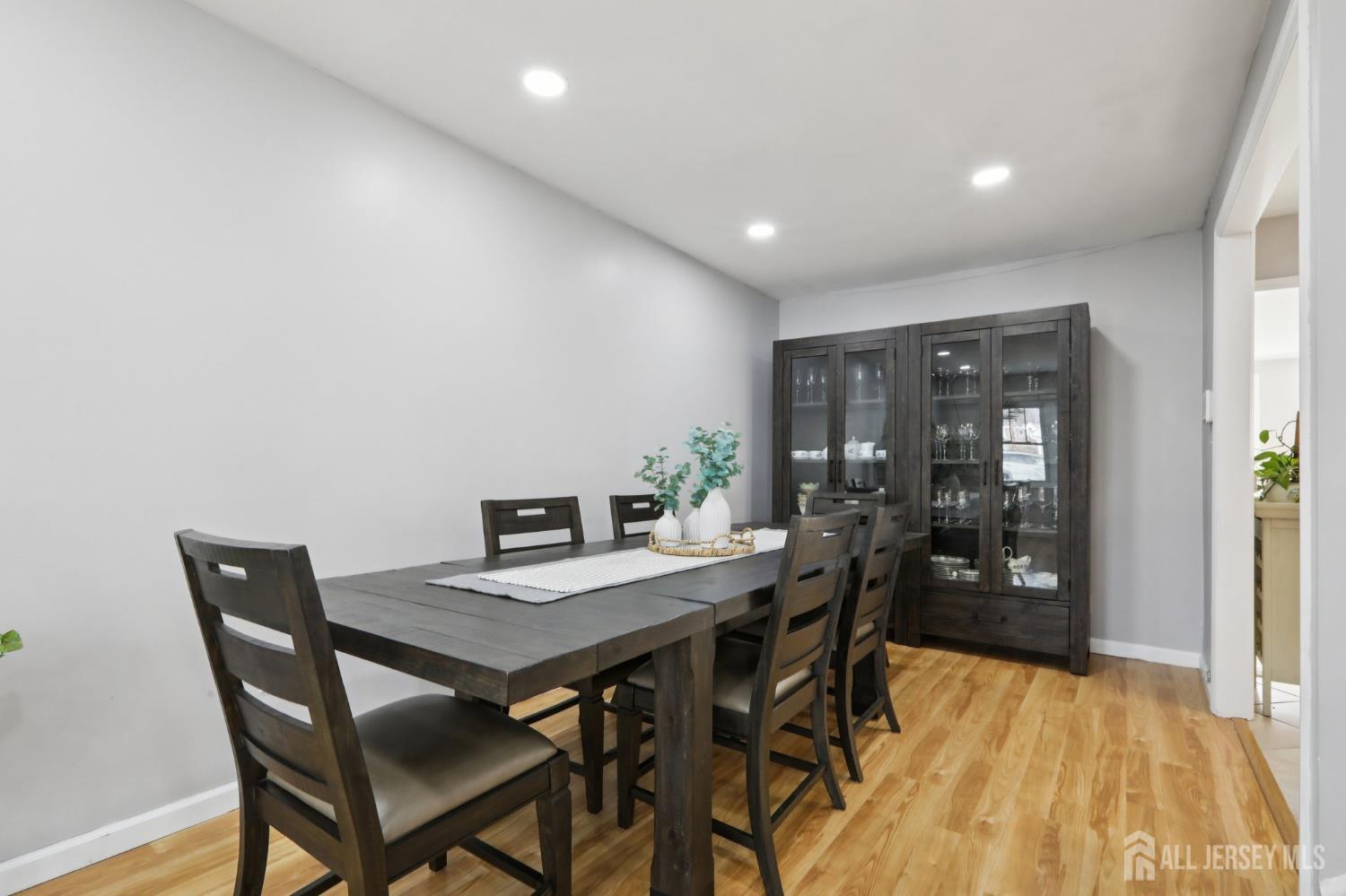 26 Linda Avenue, Colonia, NJ, 07067 image 19