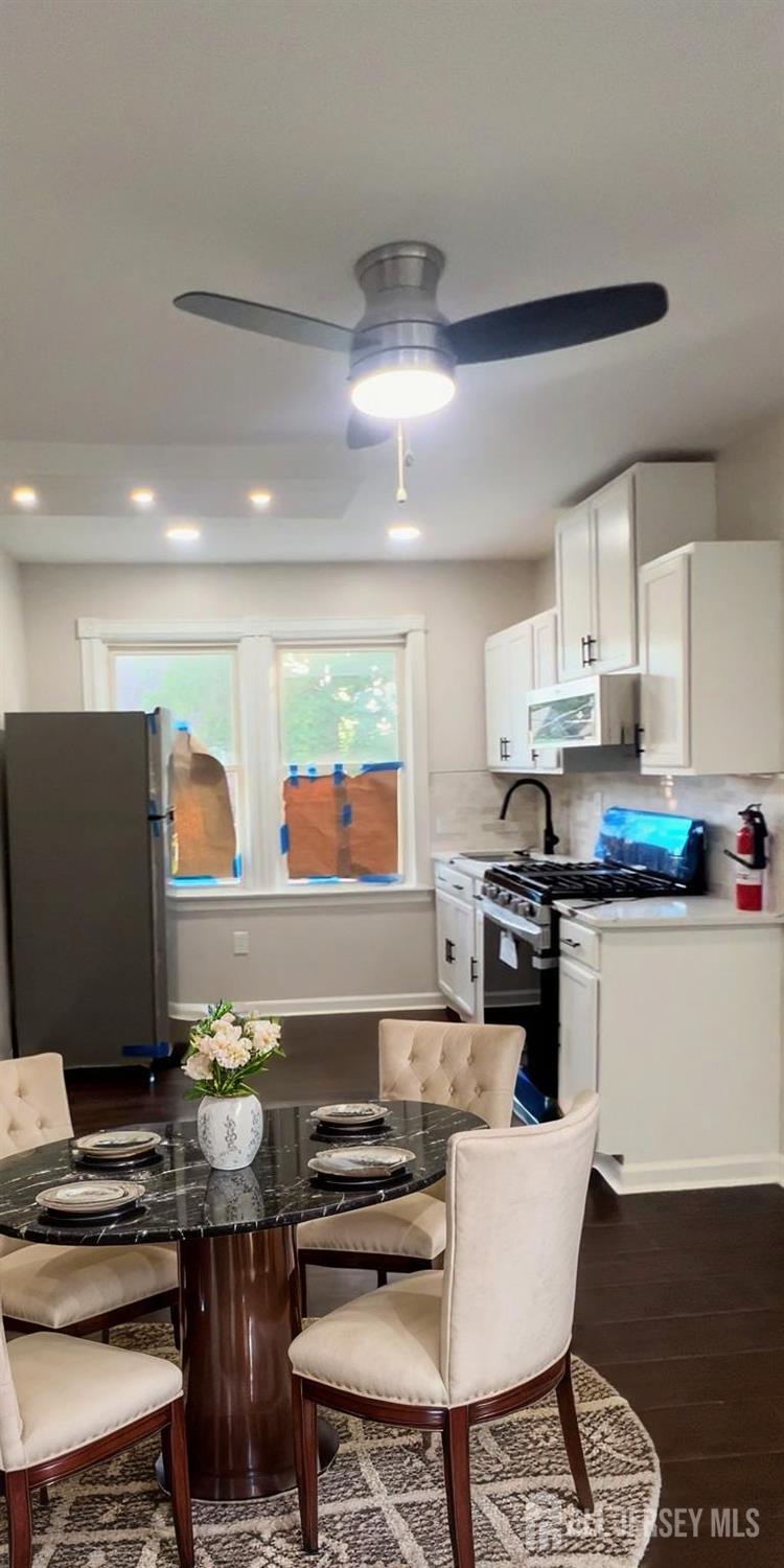 23 W Christoph Avenue Image 2