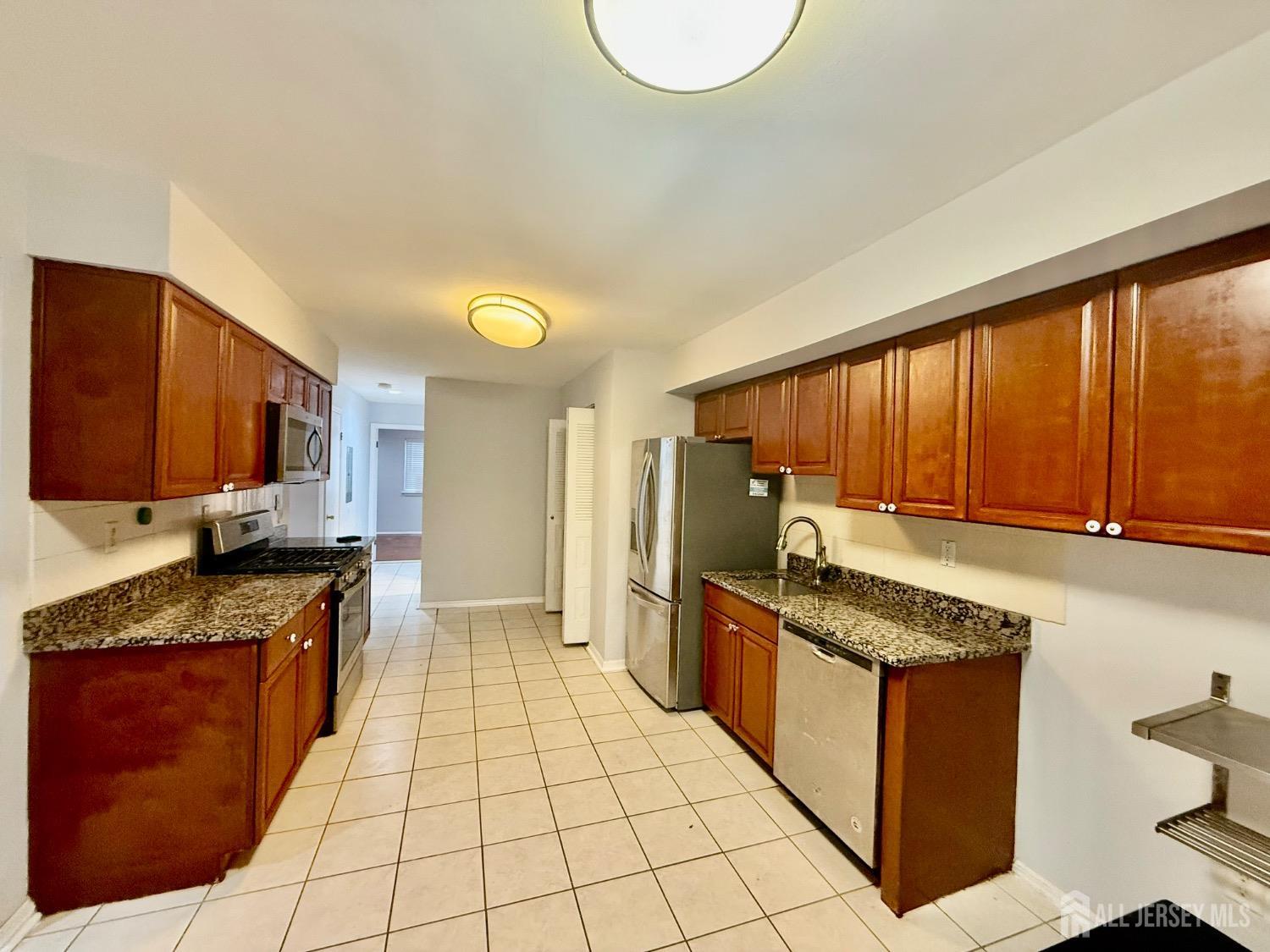 1404 Edison Glen Terrace Image 2