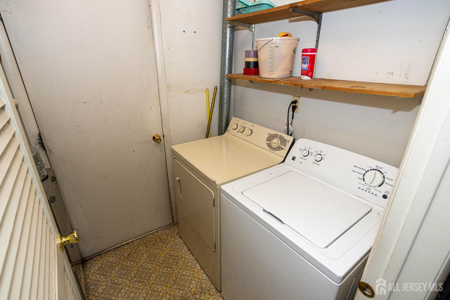 15 Hearthstone Drive, Edison, NJ, 08820 image 14