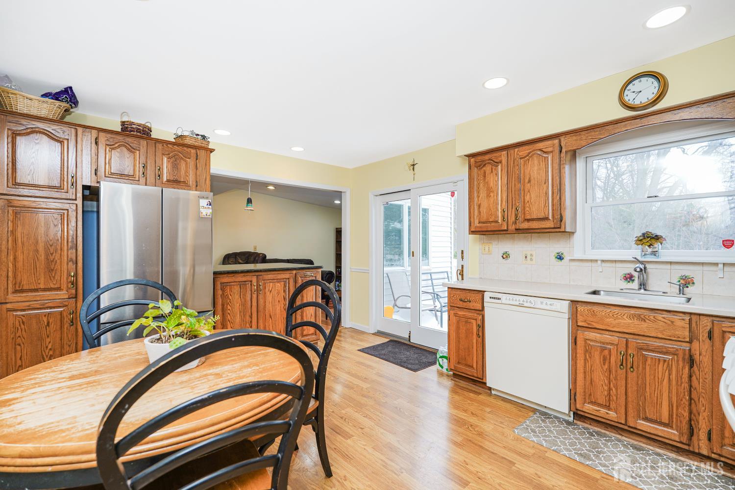 38 Longfellow Drive, Colonia, NJ, 07067 image 22