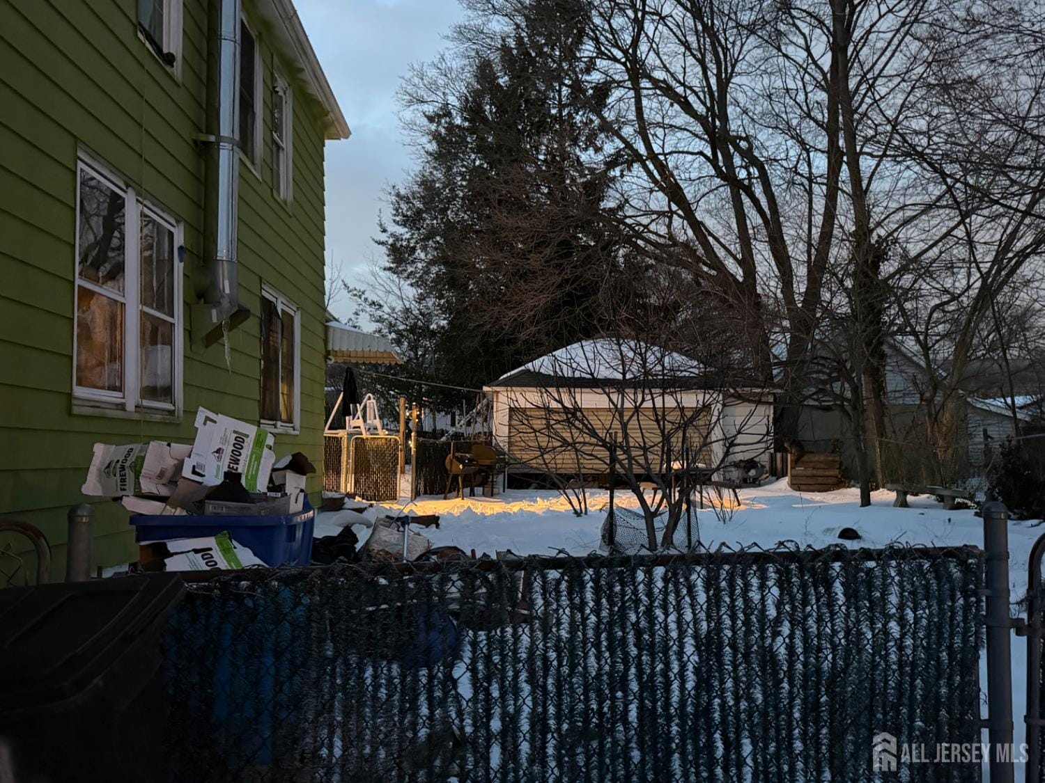 414 David Street Image 3