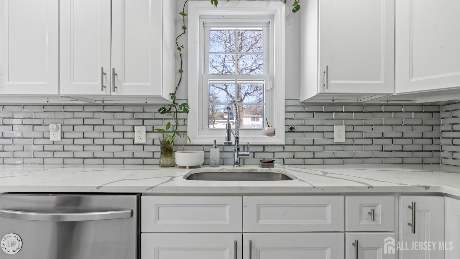 47 Hillcrest Avenue, Edison, NJ, 08817 image 26