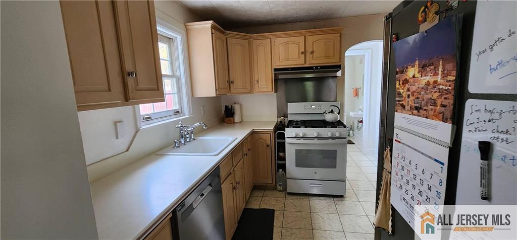 10 North Drive, East Brunswick, NJ, 08816 image 14