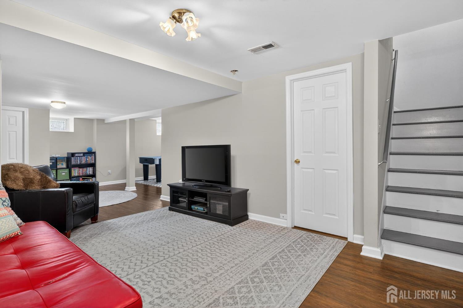 20 Nelson Drive, Milltown, NJ, 08850 image 28