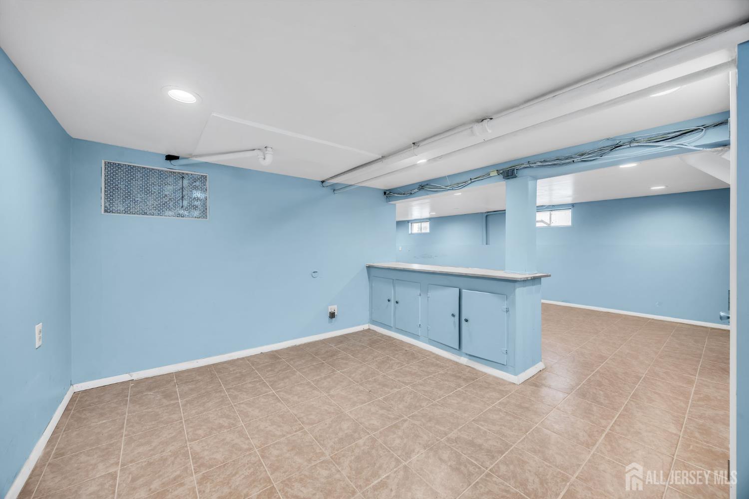 16 Sharot Street, Carteret, NJ, 07008 image 20