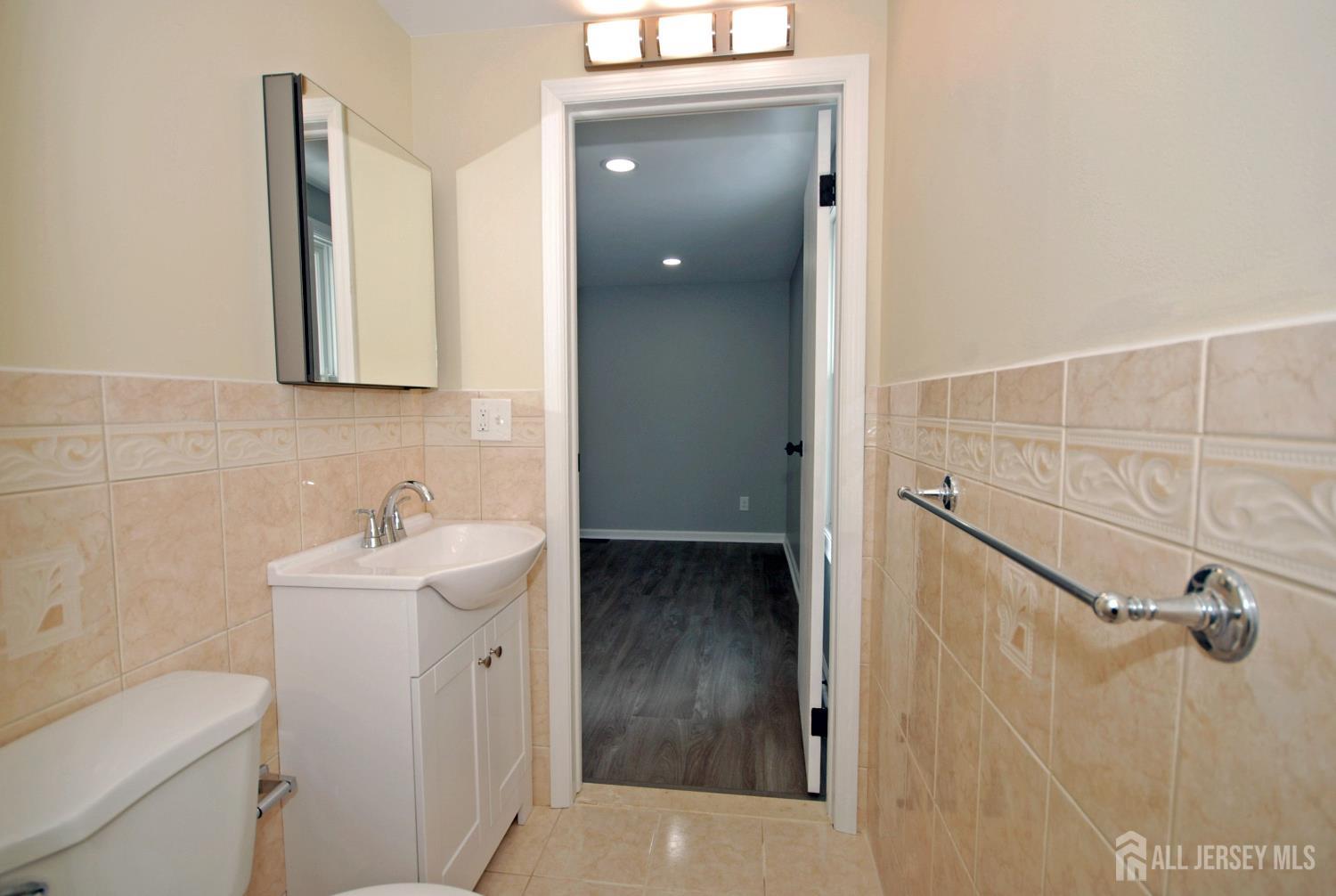 824 Drake Avenue, Middlesex, NJ, 08846 image 31