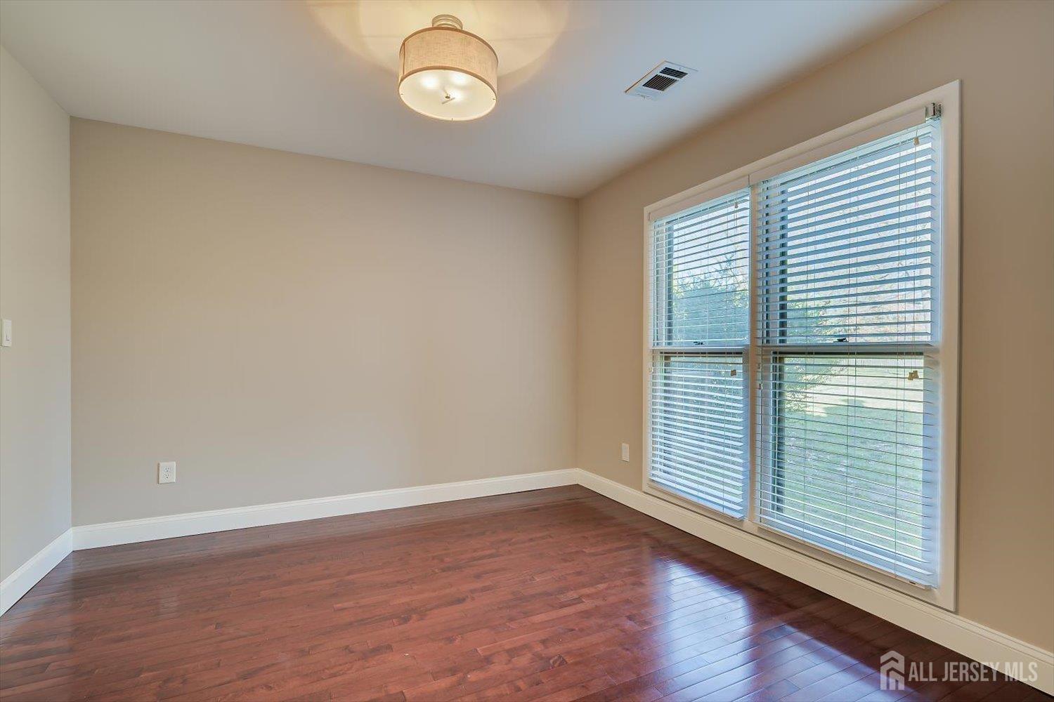 133 Oakmont Court, Edison, NJ, 08820 image 19