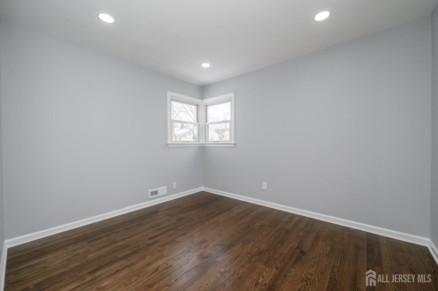 311 Chestnut Street, Middlesex, NJ, 08846 image 13