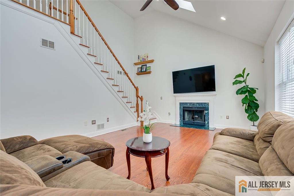 53 Kelly Way, South Brunswick, NJ, 08852 image 24