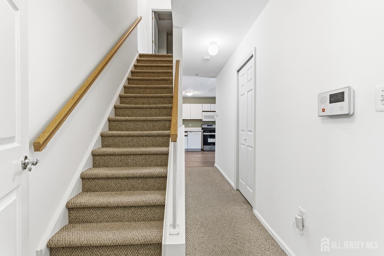 21 Newburgh Drive, Edison, NJ, 08820 image 12