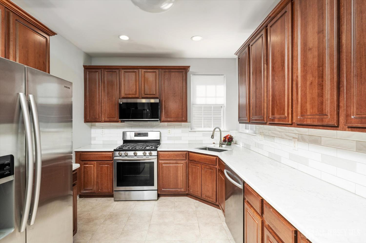 221 Morning Glory Drive, Monroe, NJ, 08831 image 10