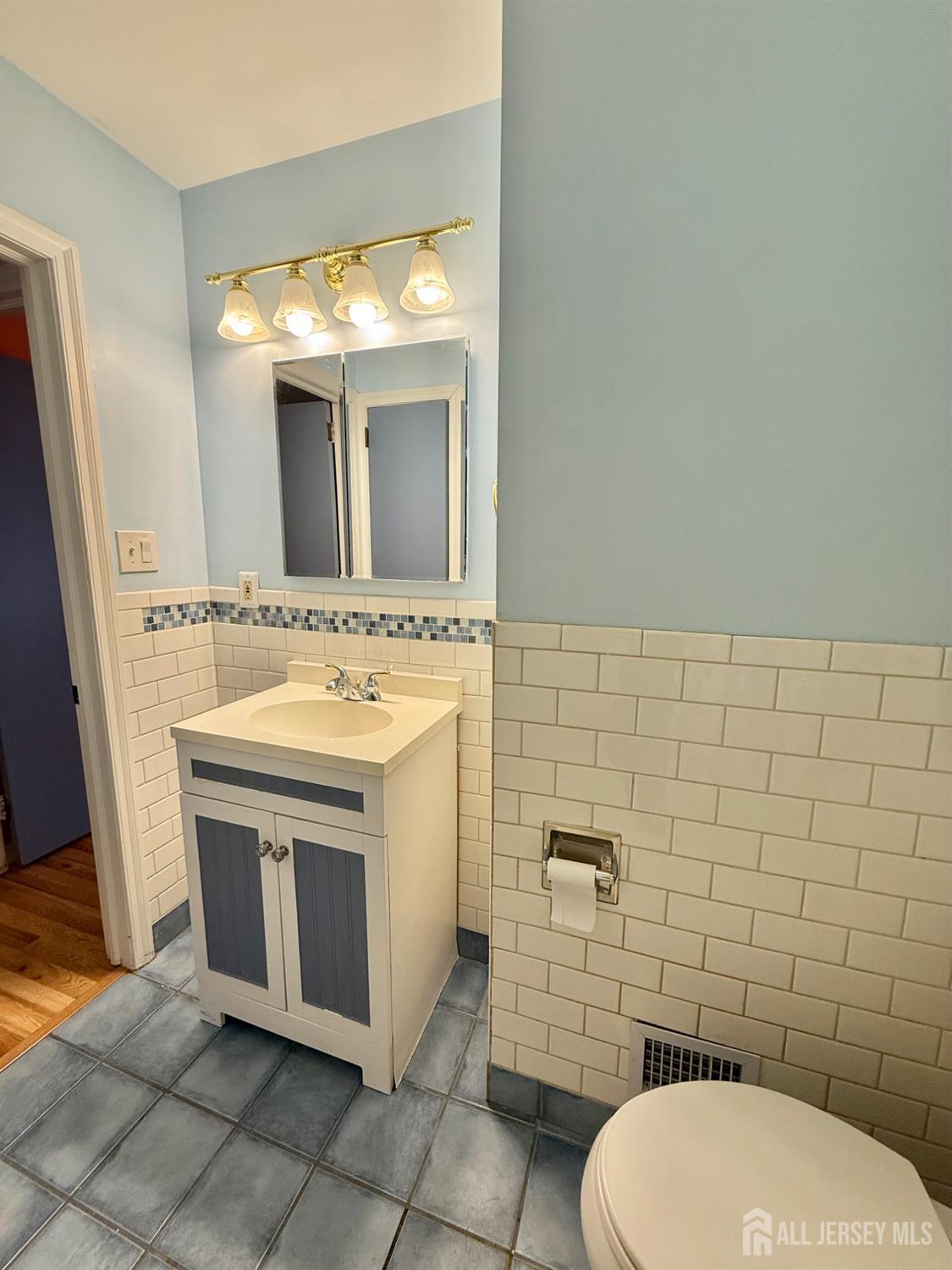 2707 Woodbridge Avenue, Edison, NJ, 08817 image 14