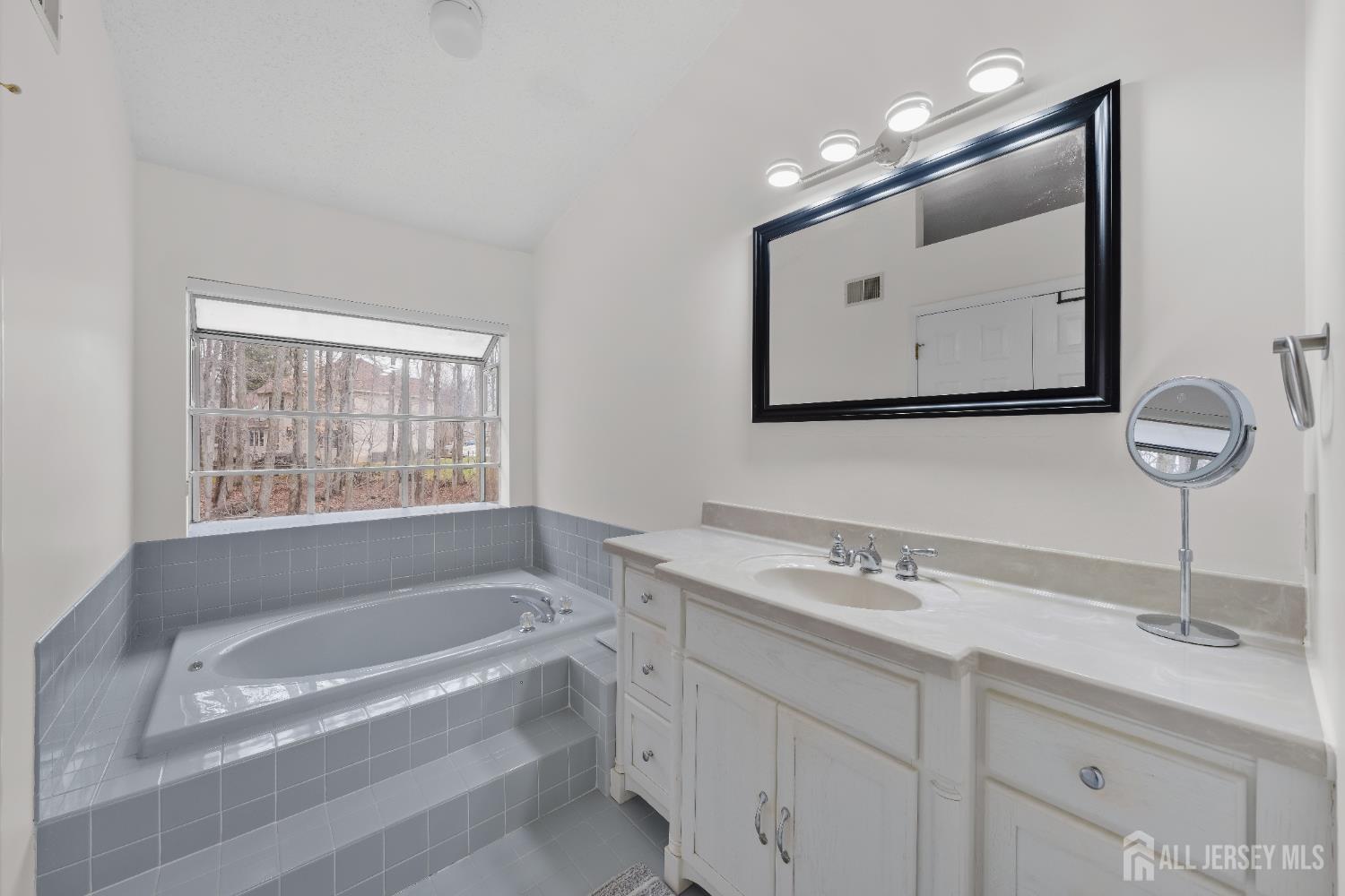 32 Coriander Drive, South Brunswick, NJ, 08540 image 24