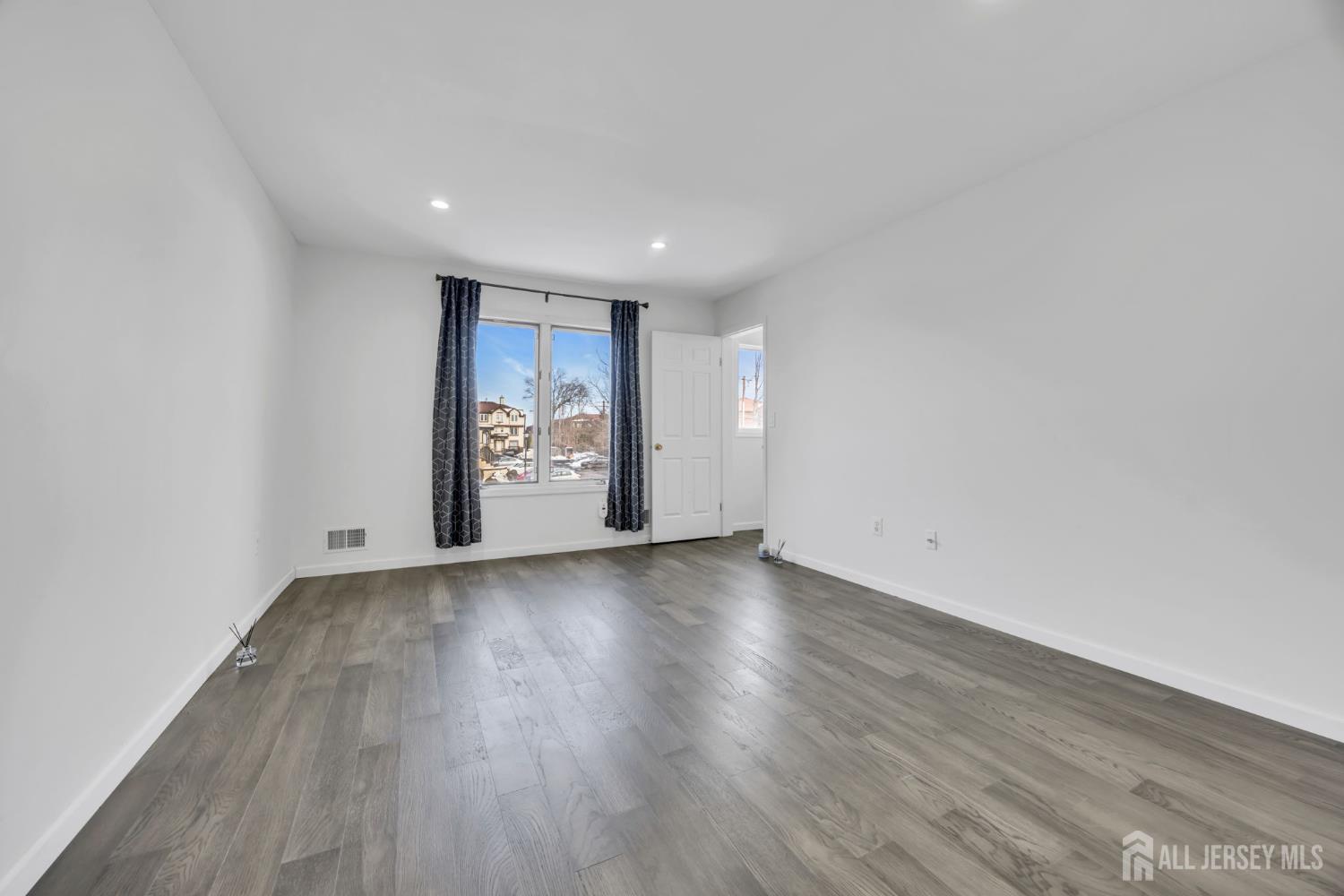 303 Michaels Court, Woodbridge Proper, NJ, 07095 image 18