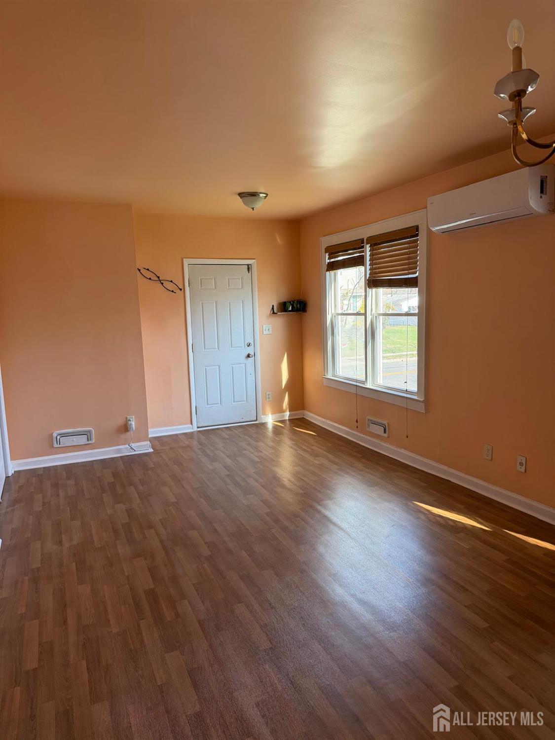 58 Brotherhood Street Image 5