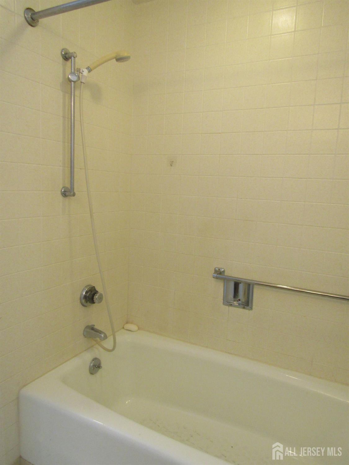 538 Sutton Way N, Monroe, NJ, 08831 image 15